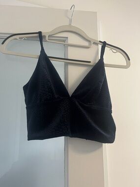 Guess Black and Blue V-Neck Crop Top